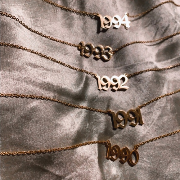 Winter Dunes Year Necklace - Picture 5 of 6